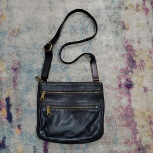 Fossil Cow Hide Leather Crossbody Bag in Black